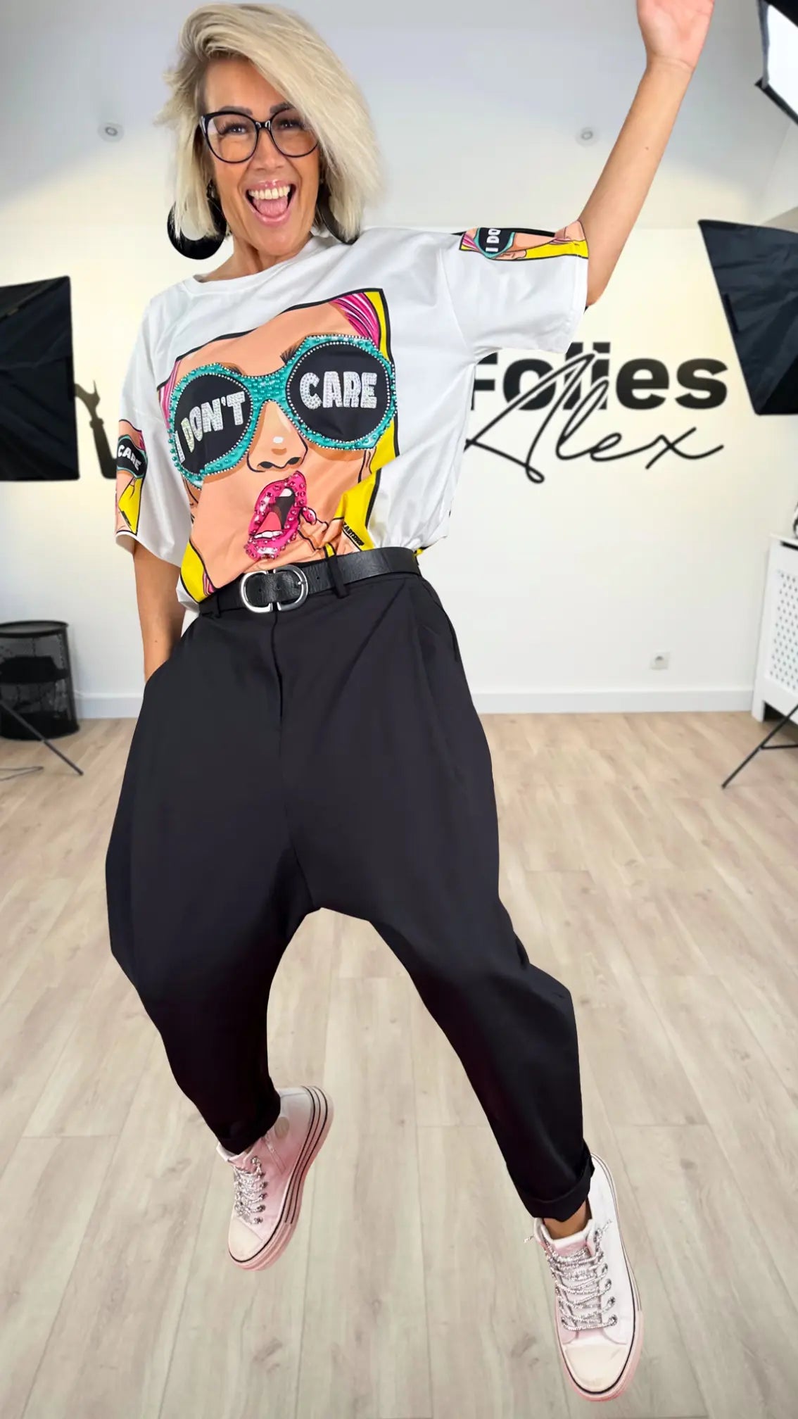 Image of T-shirt DON'T CARE Les Folies d'Alex