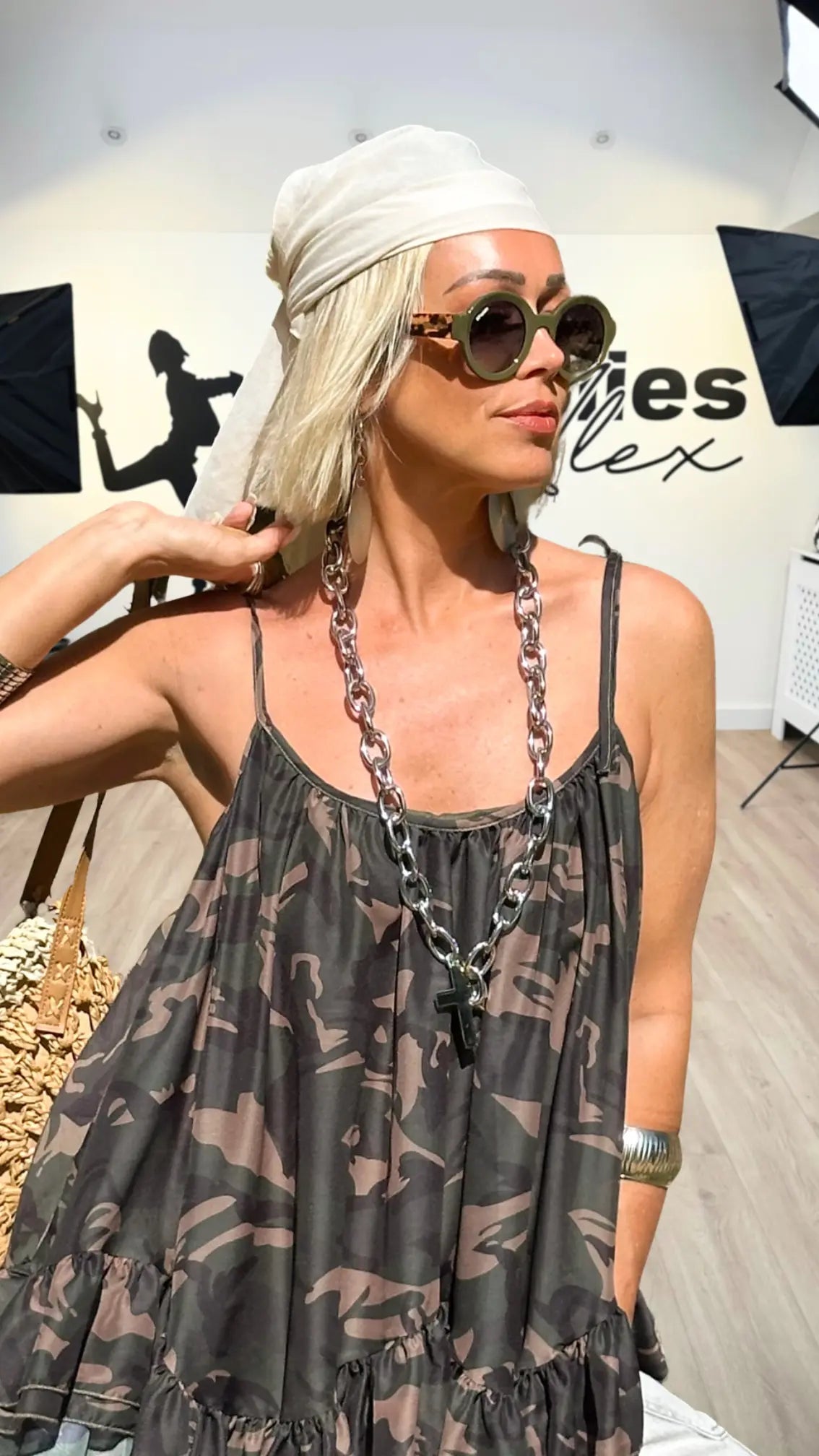 Image of Top GAILA Les Folies d'Alex