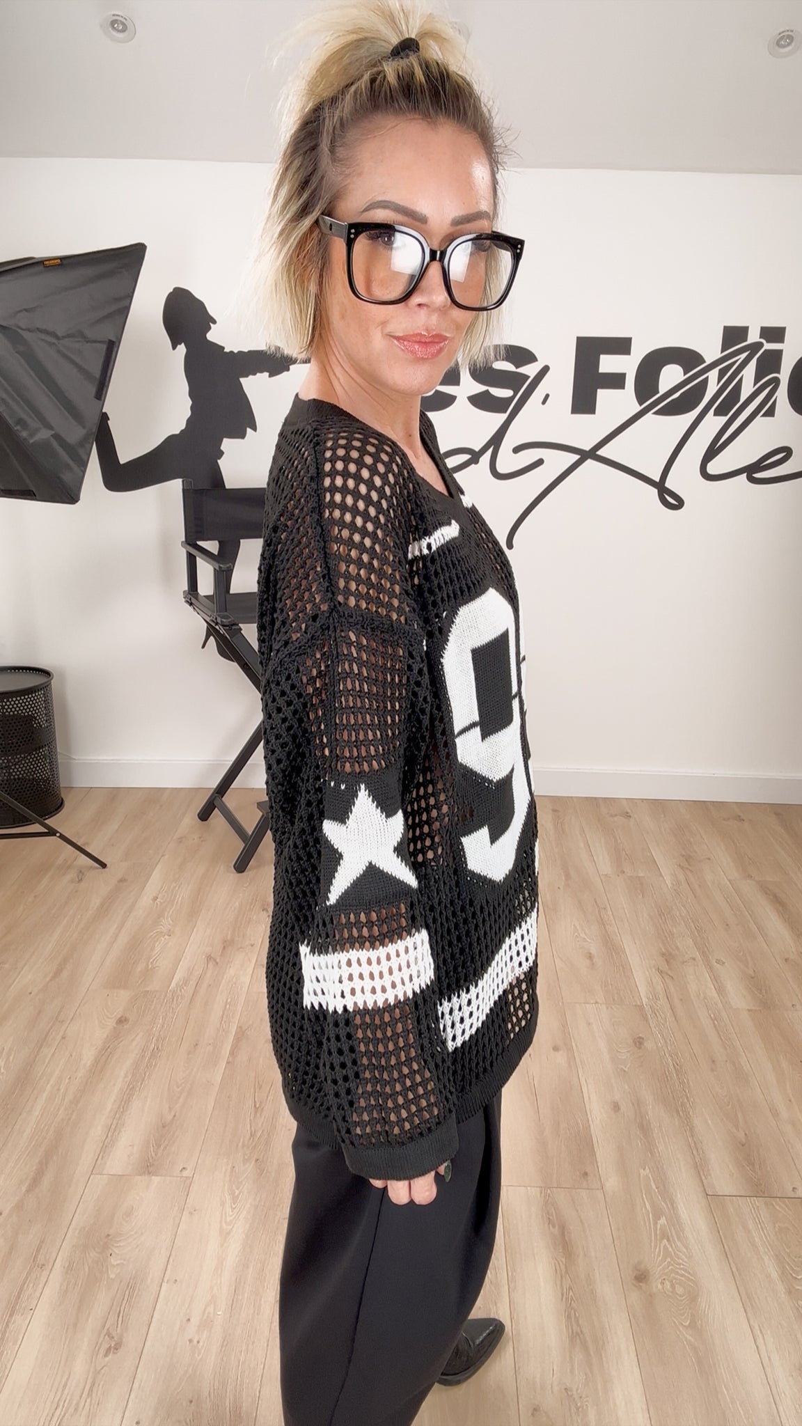 Image of Pull 99 Les Folies d'Alex