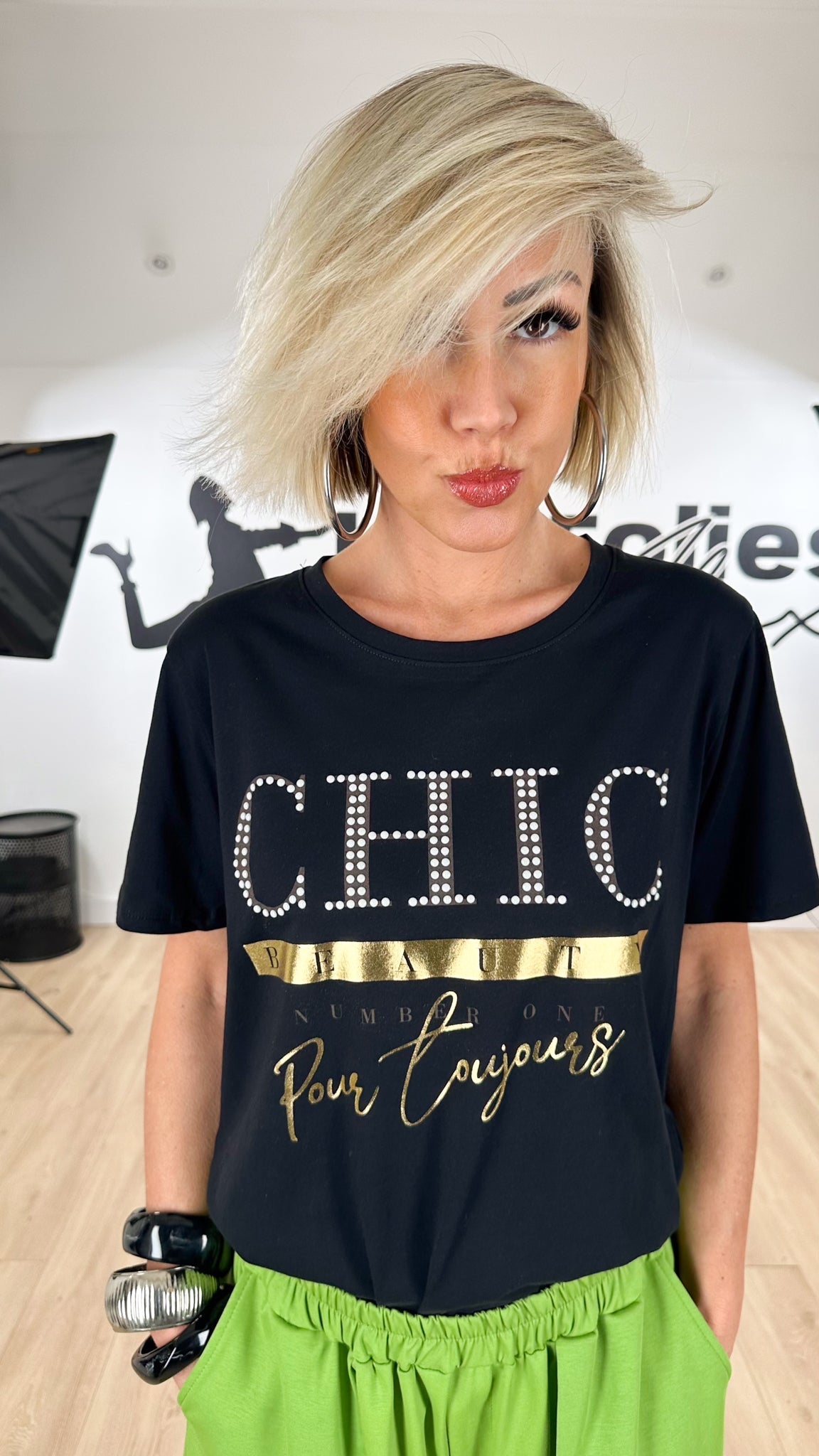 Image of Tee-shirt BEAUTY  2 couleurs Les Folies d'Alex