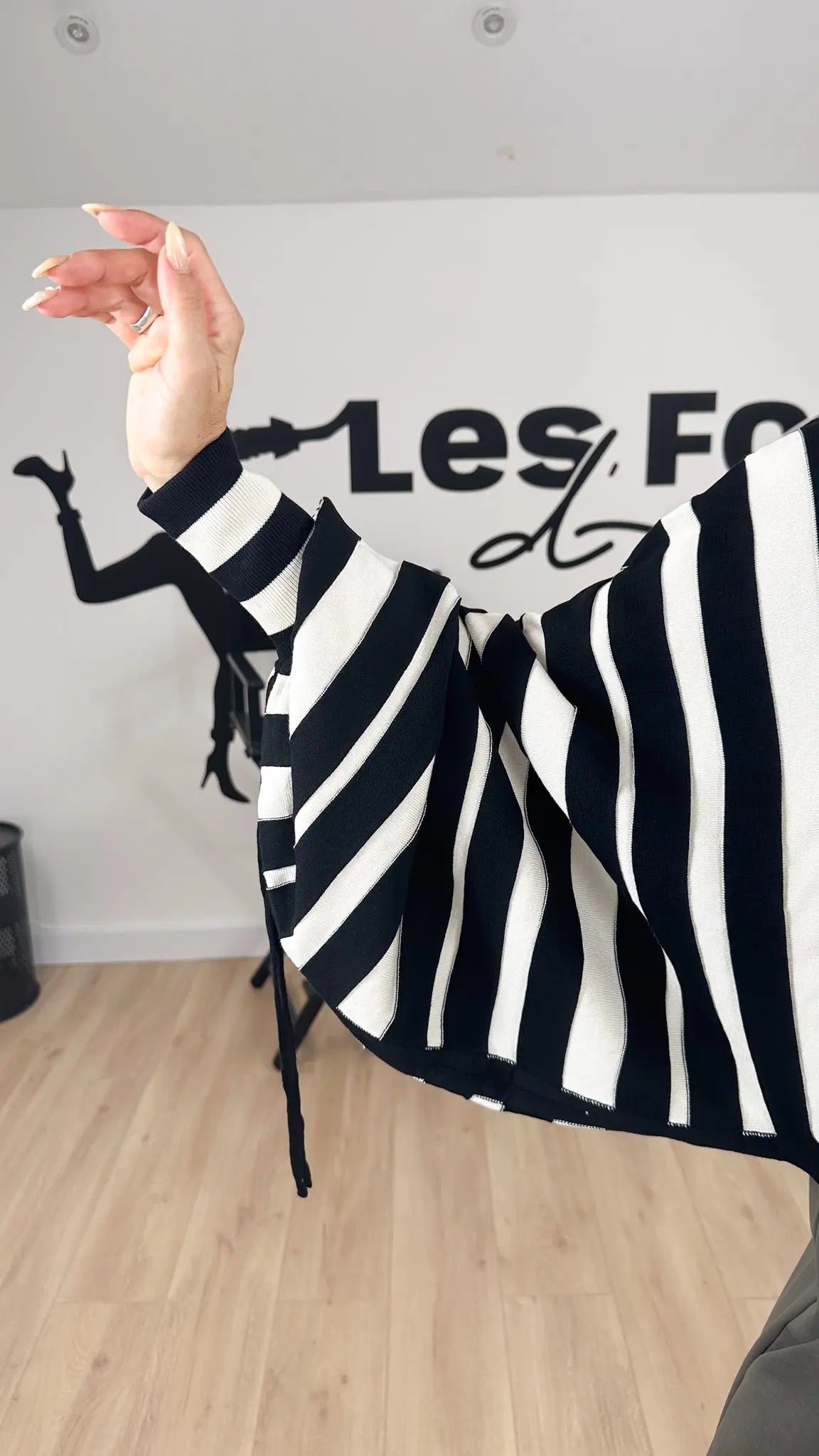 Image of Pull BRIDA Les Folies d'Alex