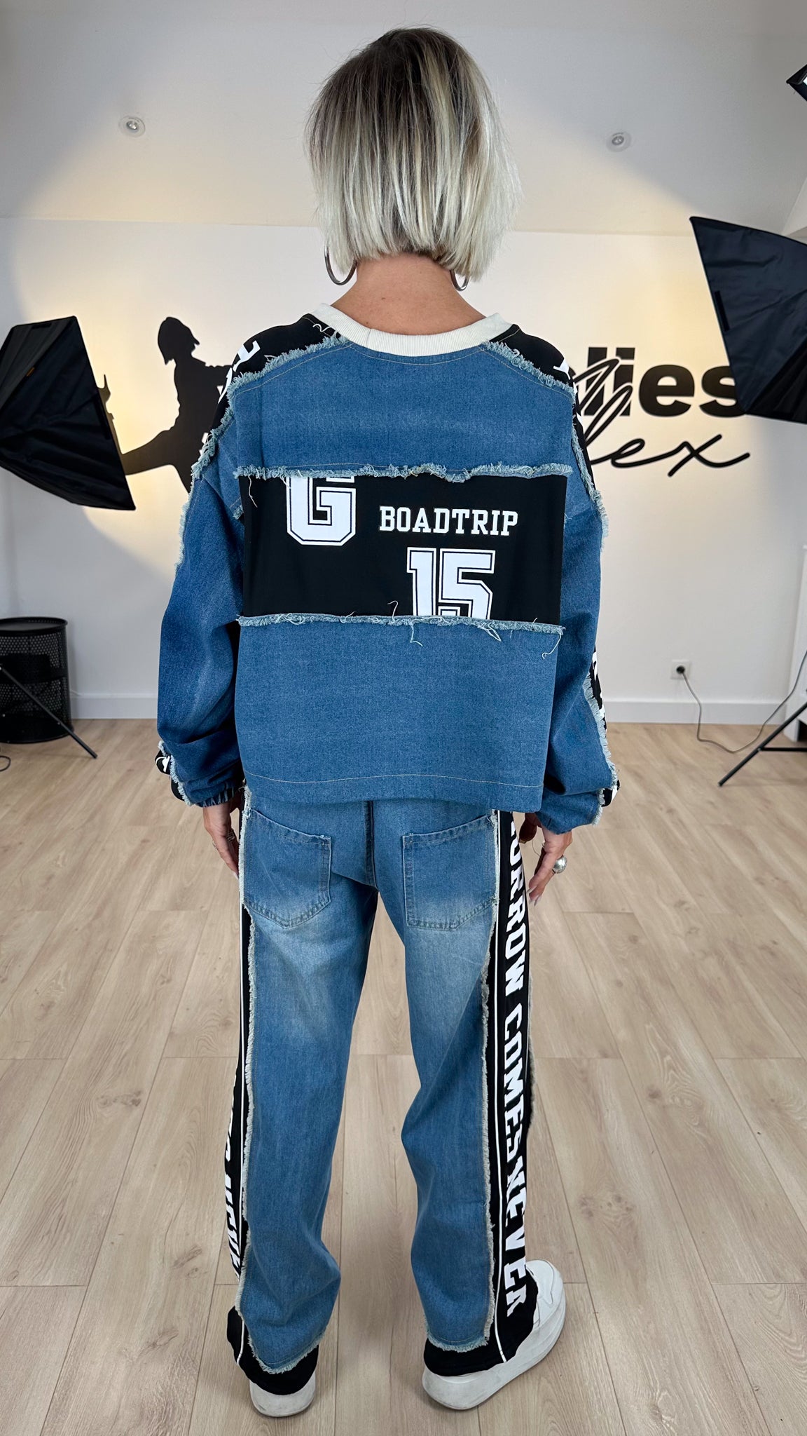 Image of JOGGING THE G15