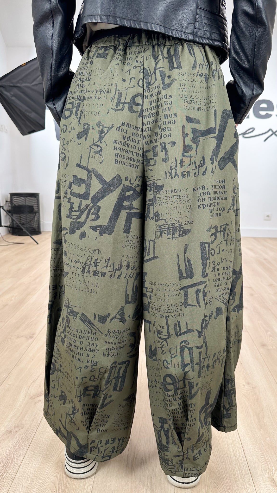 Image of Pantalon GRAFIK Les Folies d'Alex