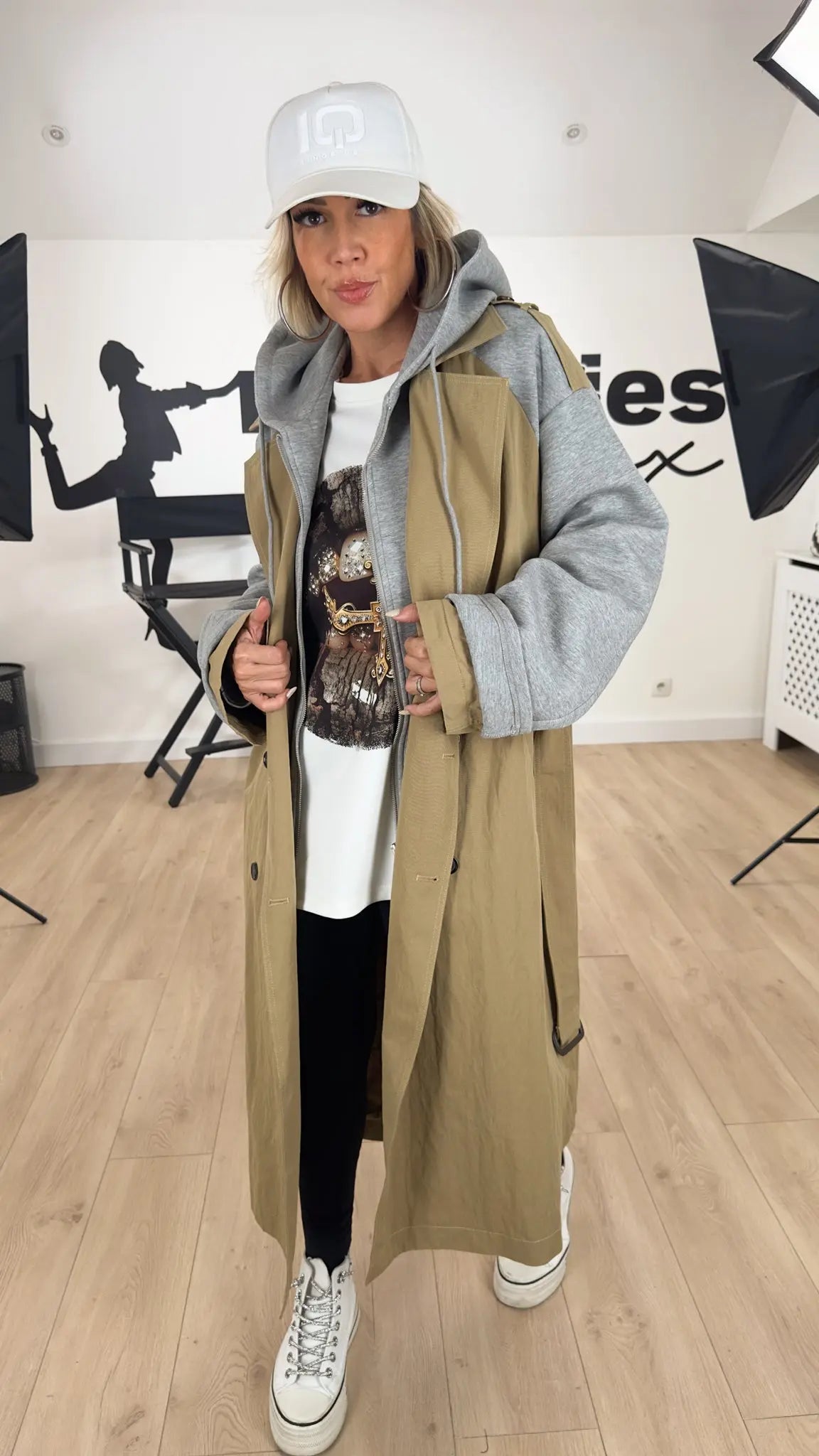 Image of Article LIVE 201 - Trench Capuche Les Folies d'Alex