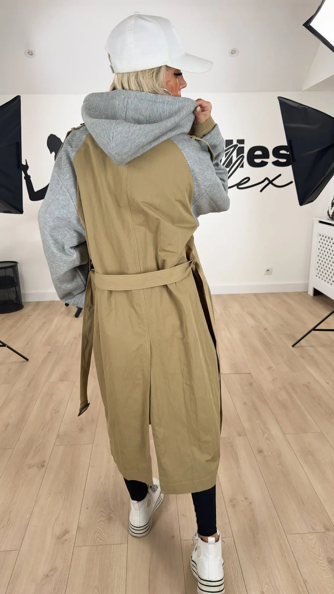 Image of Article LIVE 201 - Trench Capuche Les Folies d'Alex