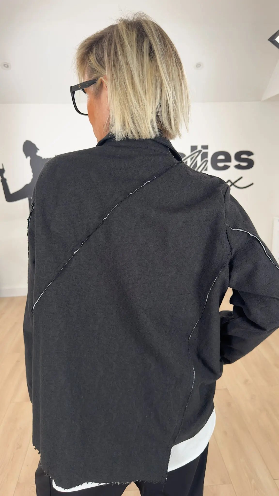 Image of Article LIVE 205 - Veste Bianca Noir & Blanc Les Folies d'Alex