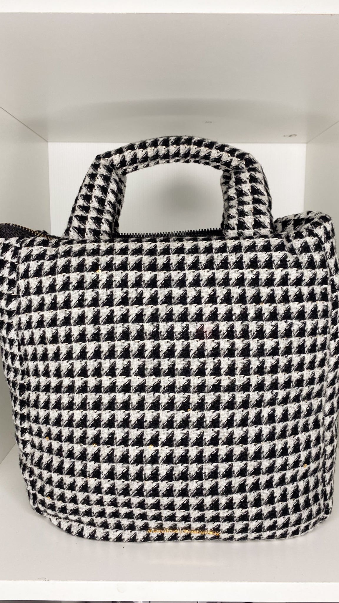 The VINTAGE bag, 2 colors to choose from