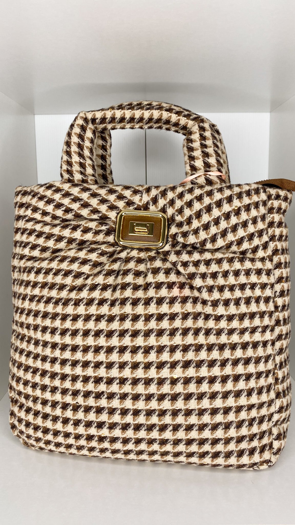 The VINTAGE bag, 2 colors to choose from