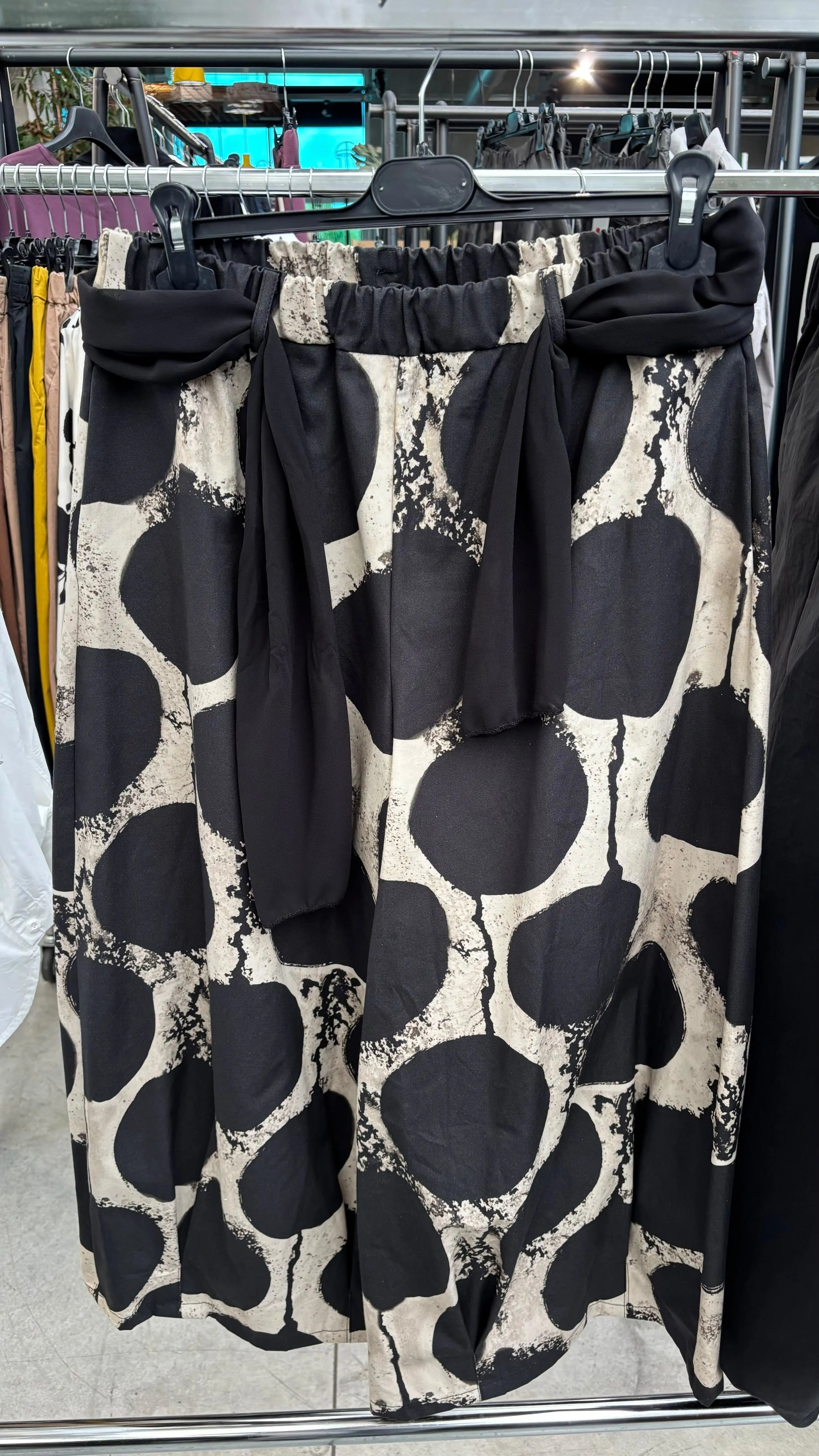 Image of Article LIVE 403 - Pantalon Moka Les Folies d'Alex