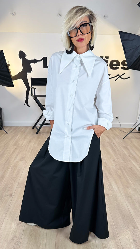 chemise_femme_wendy_trendy_coupe_longue_col_pointu_élégante_look_moderne_design_contemporain_soirée_qualité_italienne_fabrication