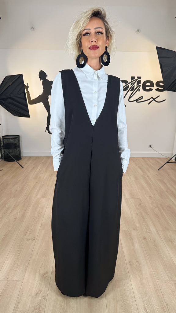combinaison_femme_noire_fluide_large_moderne_décolleté_chic_confortable_wendy_trendy