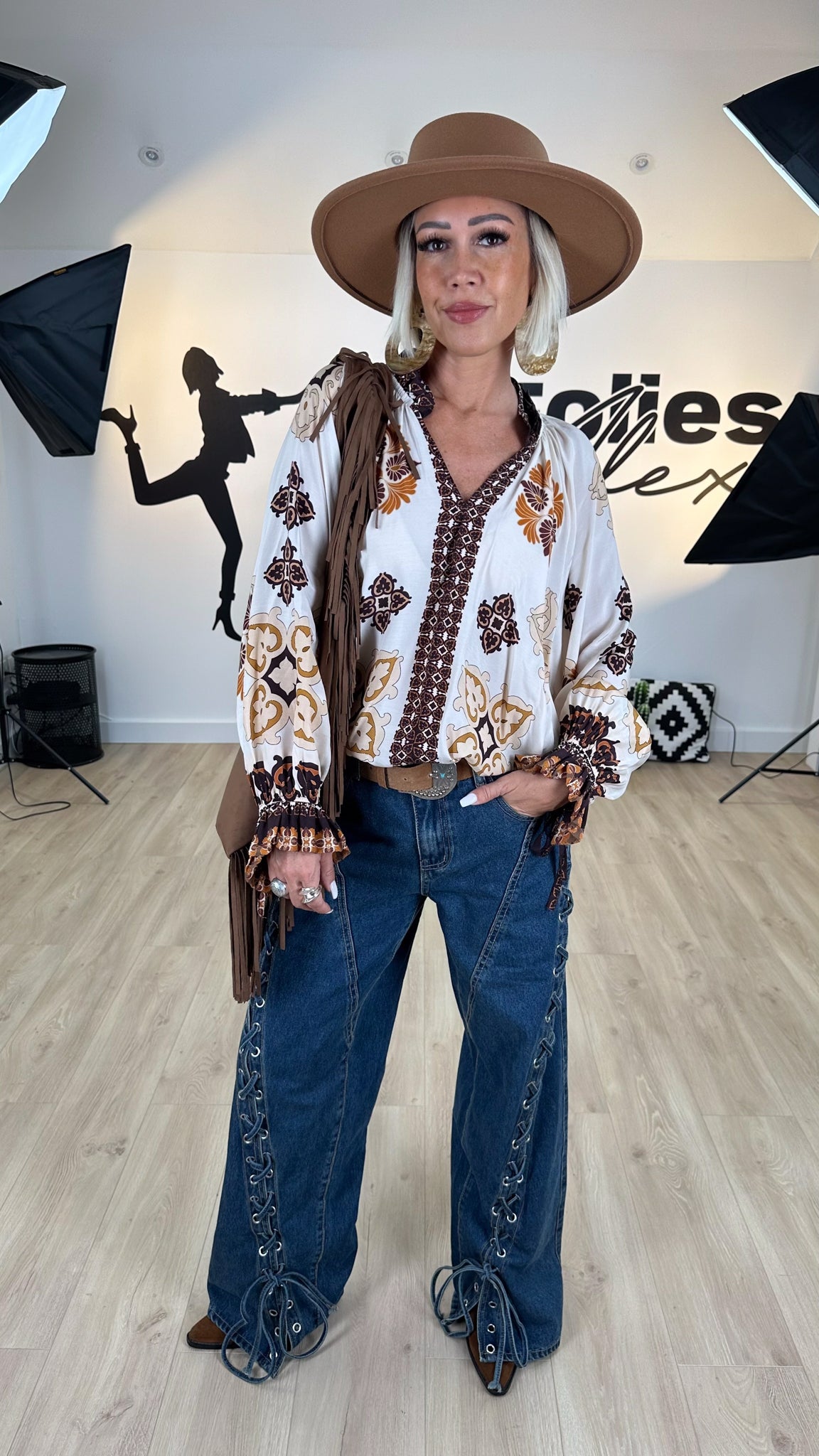 pantalon denim bleu à laçage tendance Coachella